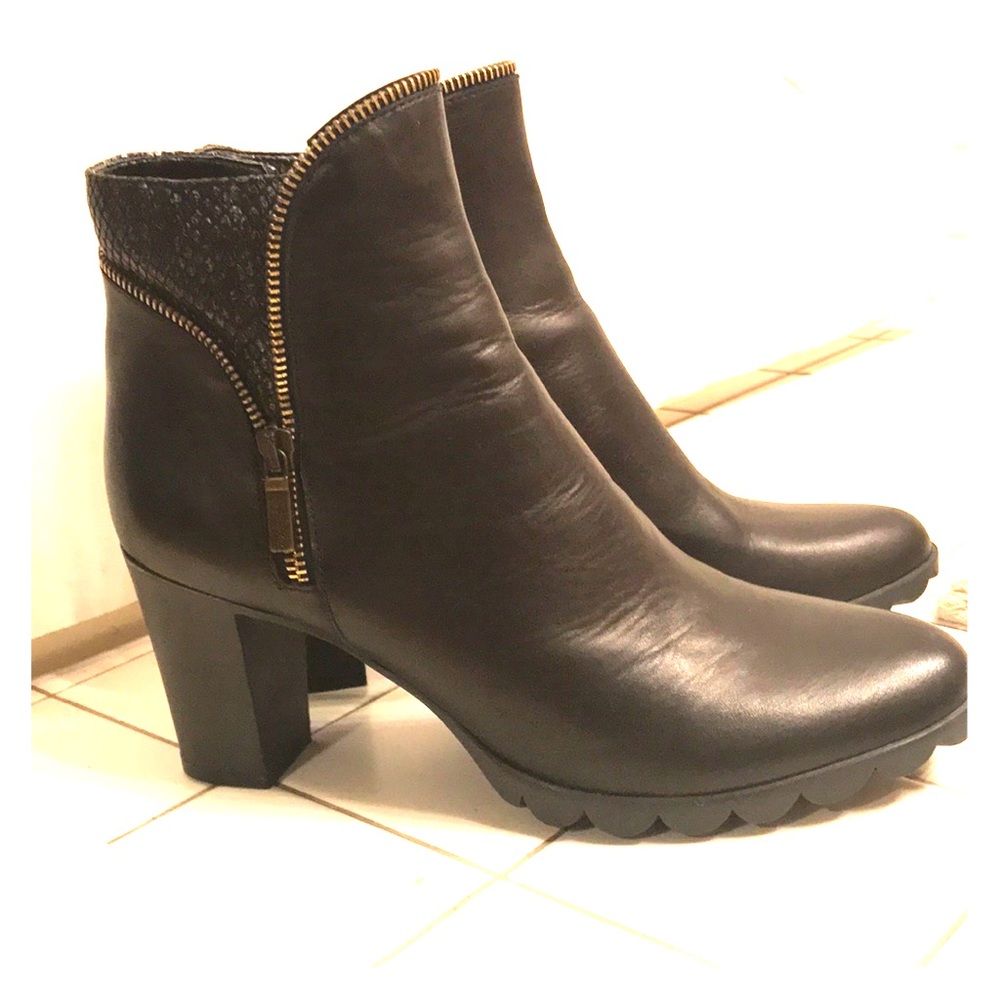 Dress ankle booties